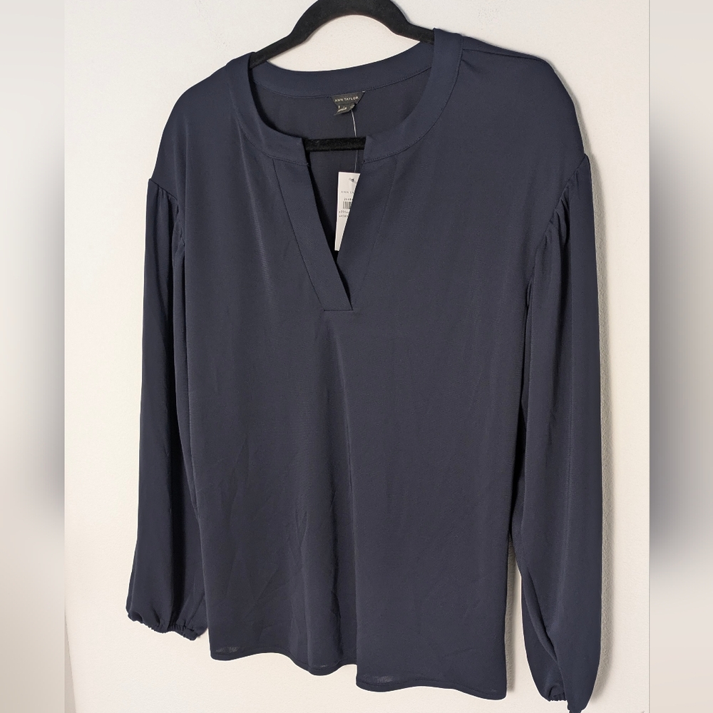 ANN TAYLOR Blue Split-Neck Long Sleeve Blouse